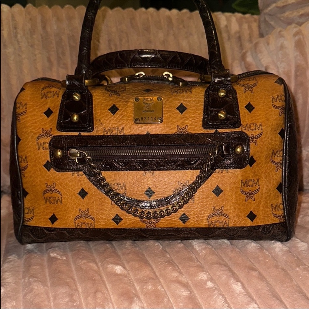 MCM Croc Leather Made In Germany Handbag. ZERO callouts - Picture 9 of 15